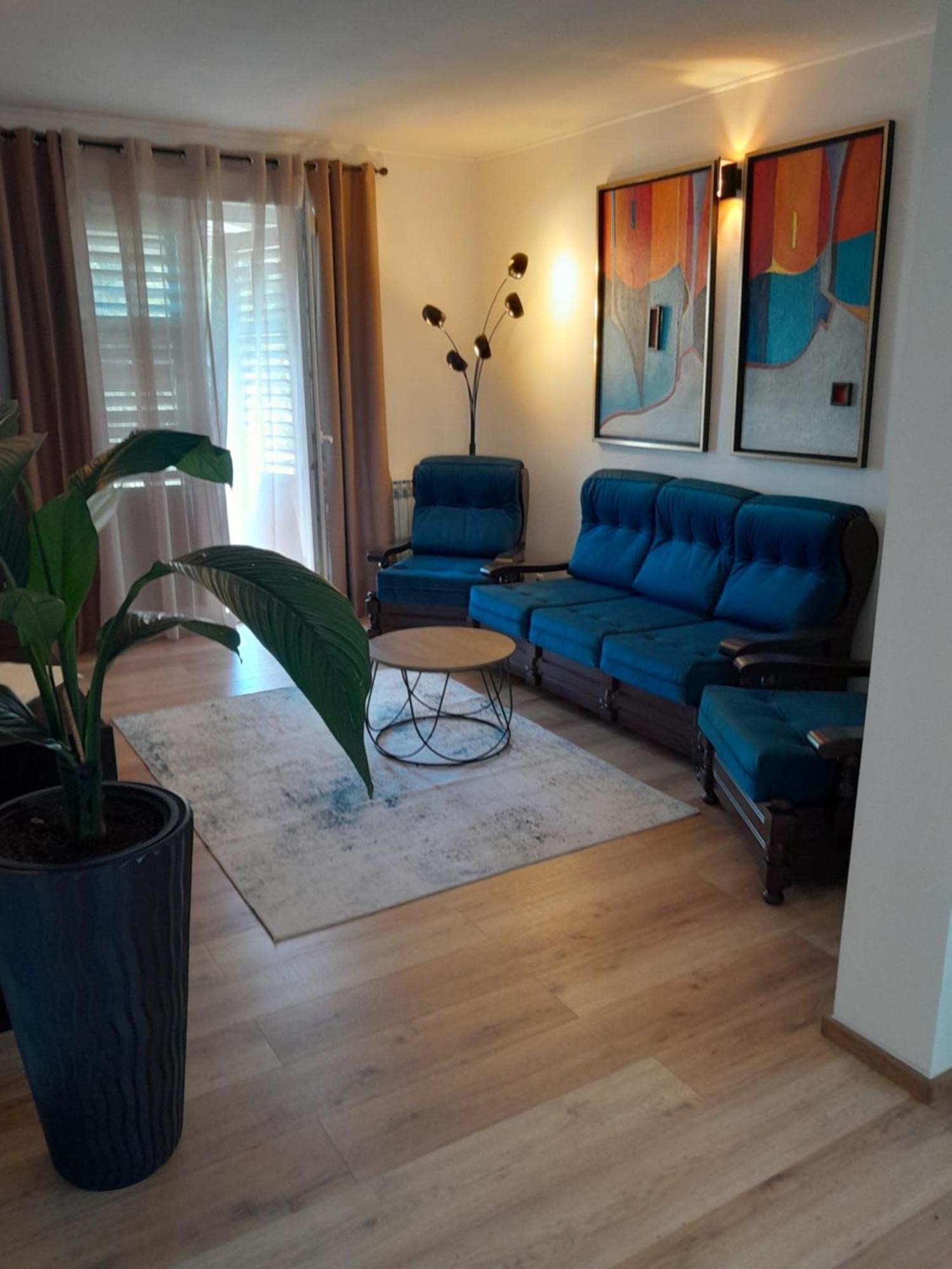 Apartments Rozic Rab Town Esterno foto