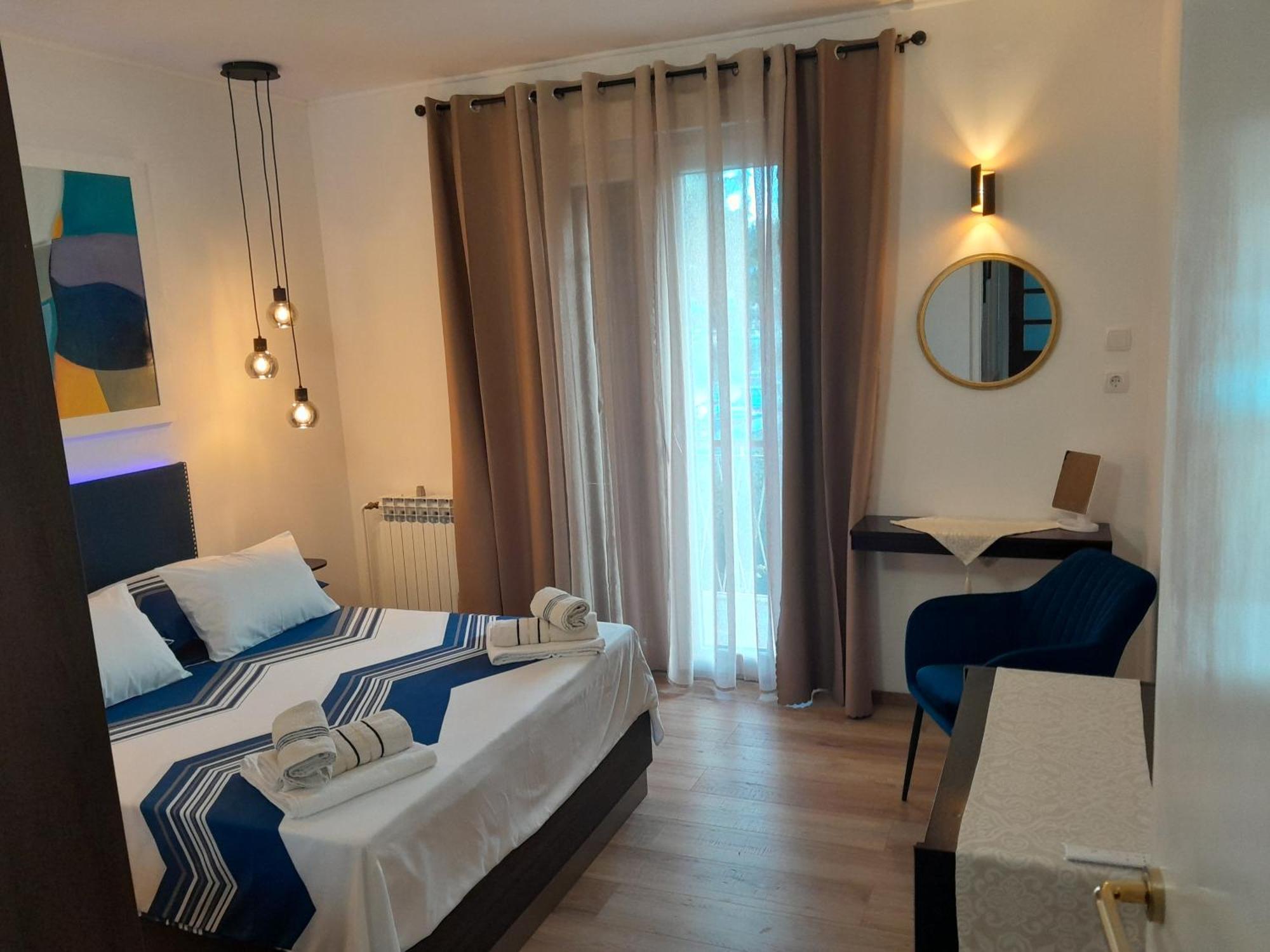 Apartments Rozic Rab Town Esterno foto